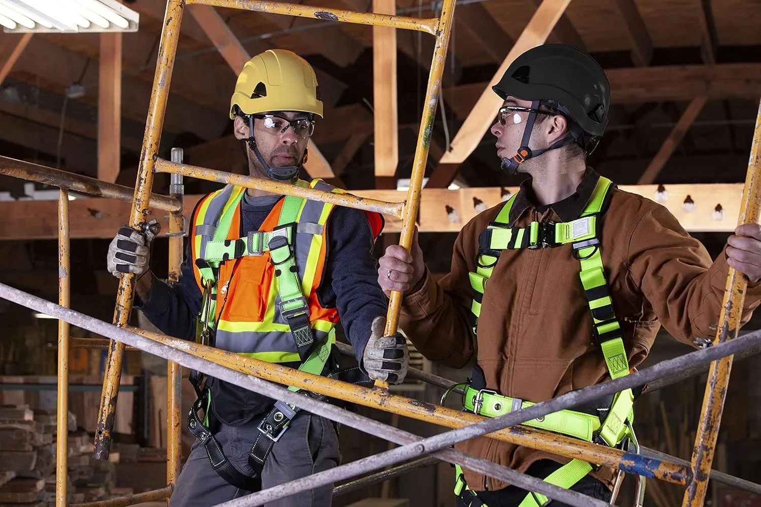 Jackson Safety CH300 Climbing-Style Hard Hat - Non-Vented Construction Helmet with Chin Strap & Cup - ANSI Z89.1 & OSHA Compliant - (Multiple Colors)
